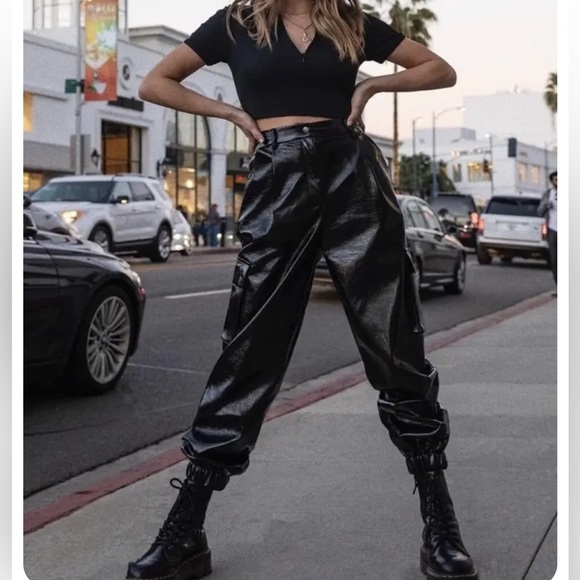 Princess Polly X Olivia Jade | Black Faux Leather Cargo Joggers Size 10 - Picture 7 of 8